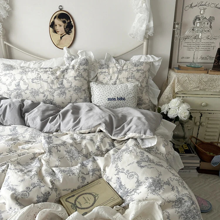 Victorian Elegance Floral Bedding Set