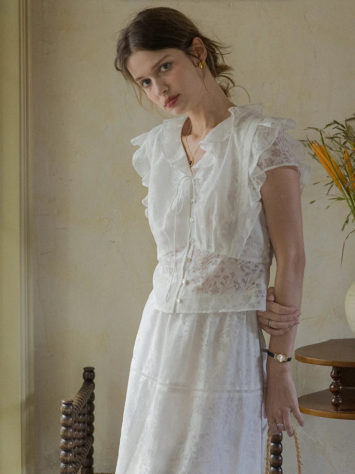 Amelila's Floral Breeze Blouse