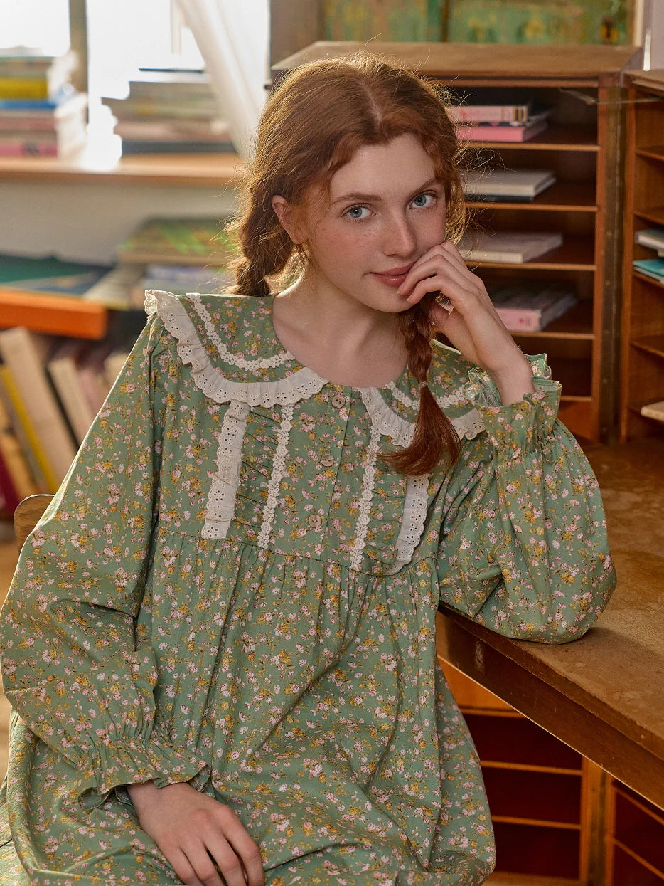 Vintage Floral Cottagecore Nightgown