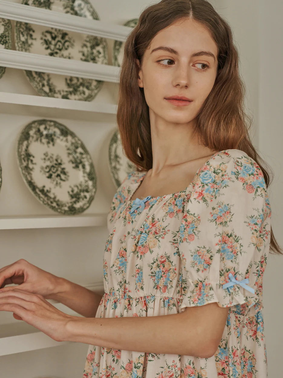 Claire’s Blooming Rose Nightwear