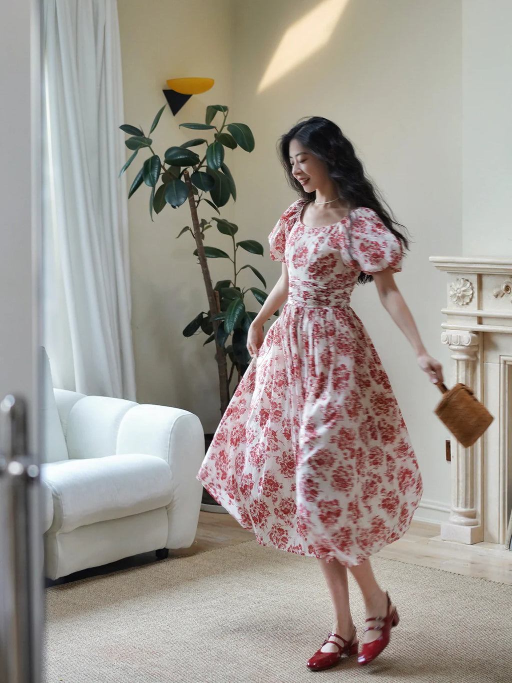 Isabella's Chic Floral Summer Dress
