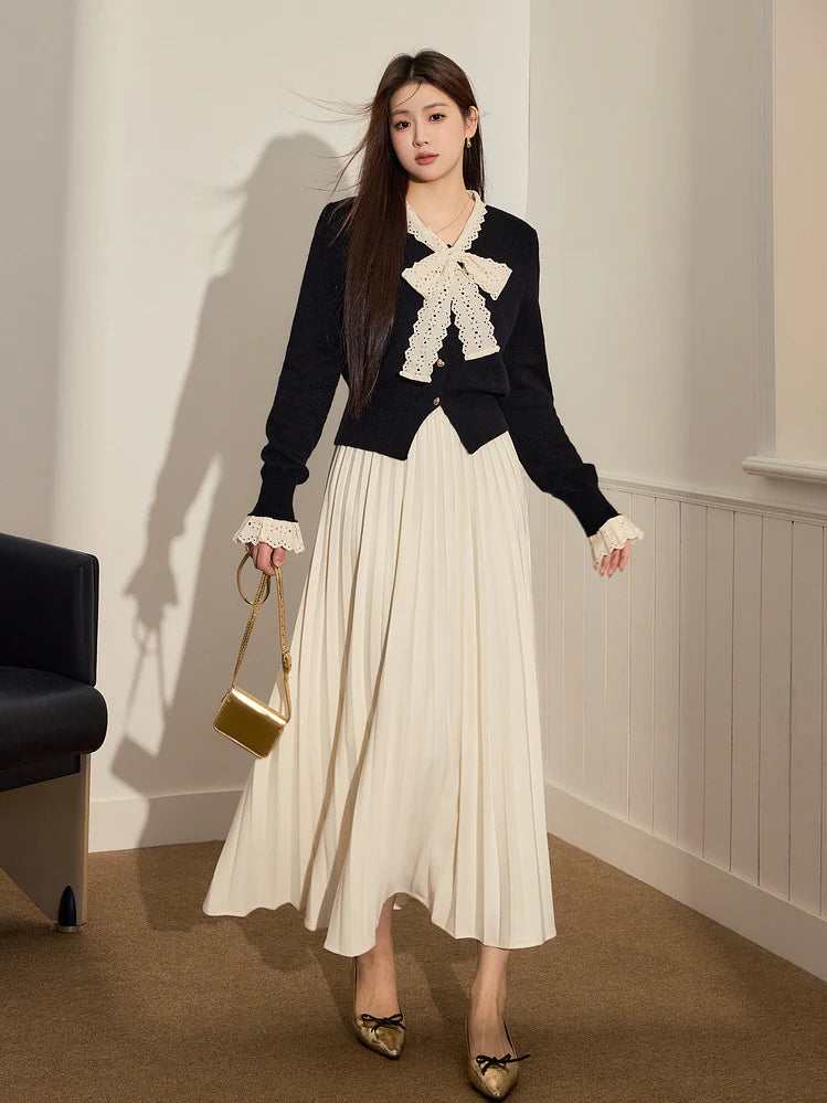 Elegant Bow-Knot Black Sweater