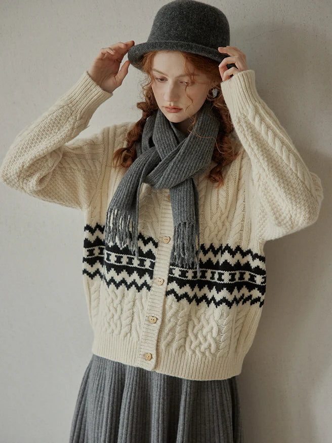 Geometric Pattern Vintage Cream Wool Cardigan
