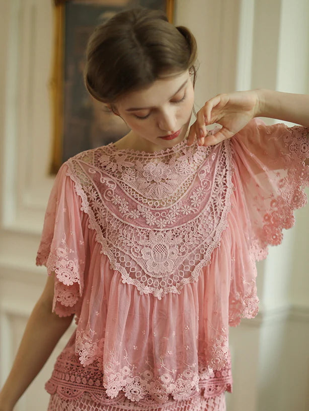 Elizabeth's Retro Pink Elegance Dress