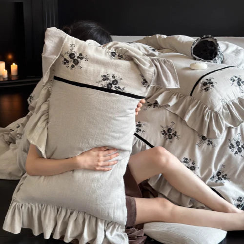 Vintage Blossom Nightfall Bedding Set