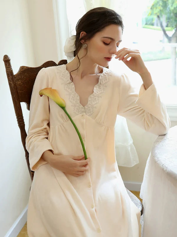 Floral Cream Elegance Nightgown