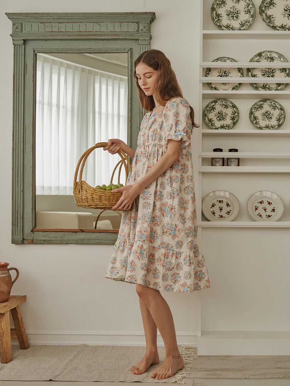 Claire’s Blooming Rose Nightwear