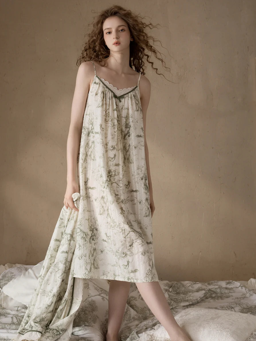 Woodland Toile Print Nightgown & Robe Set