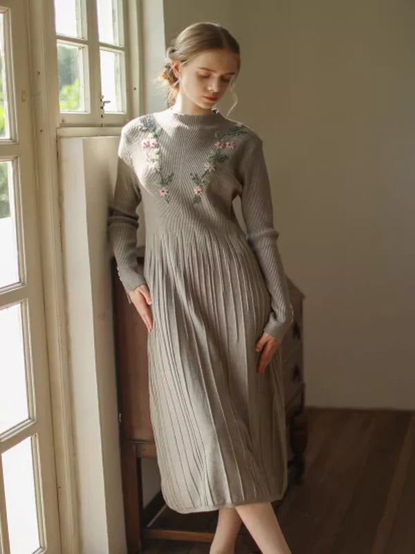 Elegant Blossom Pleats Dress