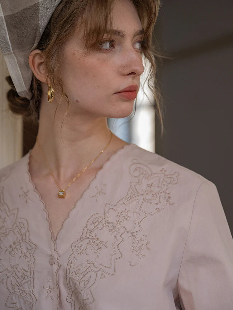 Scallop Embroidery Vintage Blouse