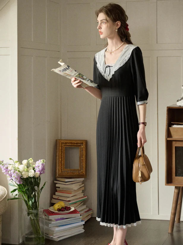 Lace Collar Pleated Black Dress