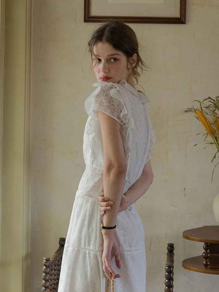 Amelila's Floral Breeze Blouse