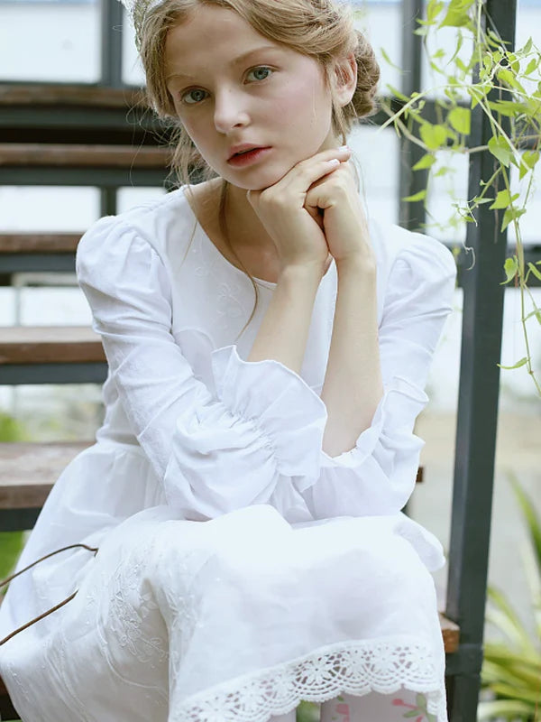 Pure Lily Embroidery Dress