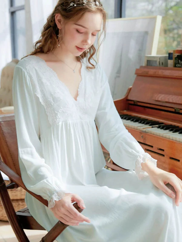 Pure White French Vintage Nightgown