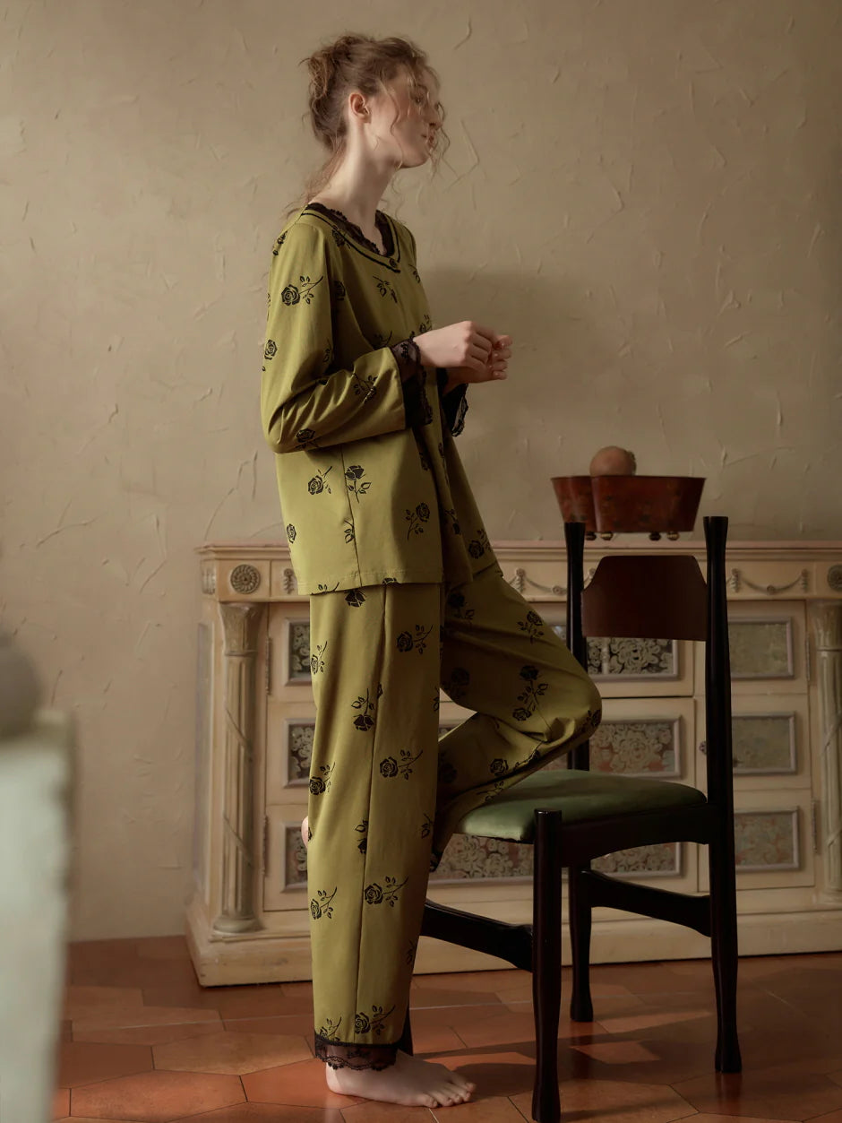 Vintage Rose Lace Trim Pajama Set