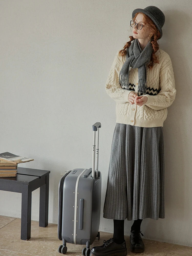 Geometric Pattern Vintage Cream Wool Cardigan