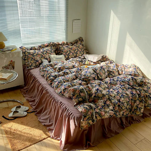 La Vie en Rose Bedding Set