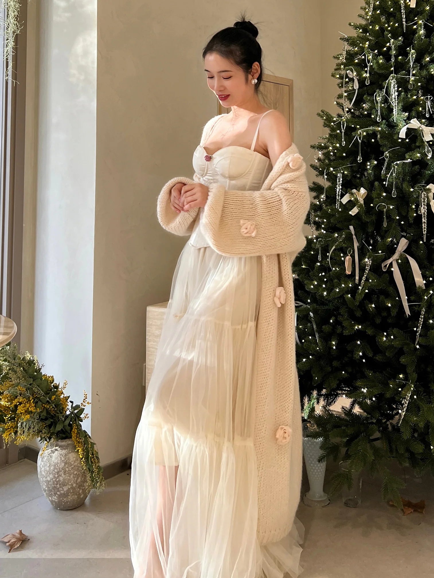 Rosette-Embellished Retro Knit Cardigan