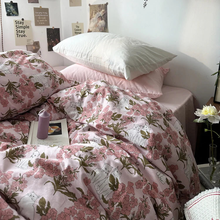 Blossoming Cats Pink Bedding Set