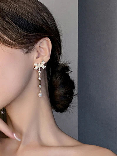 Princess Gold Ribbon Pearl Earrings