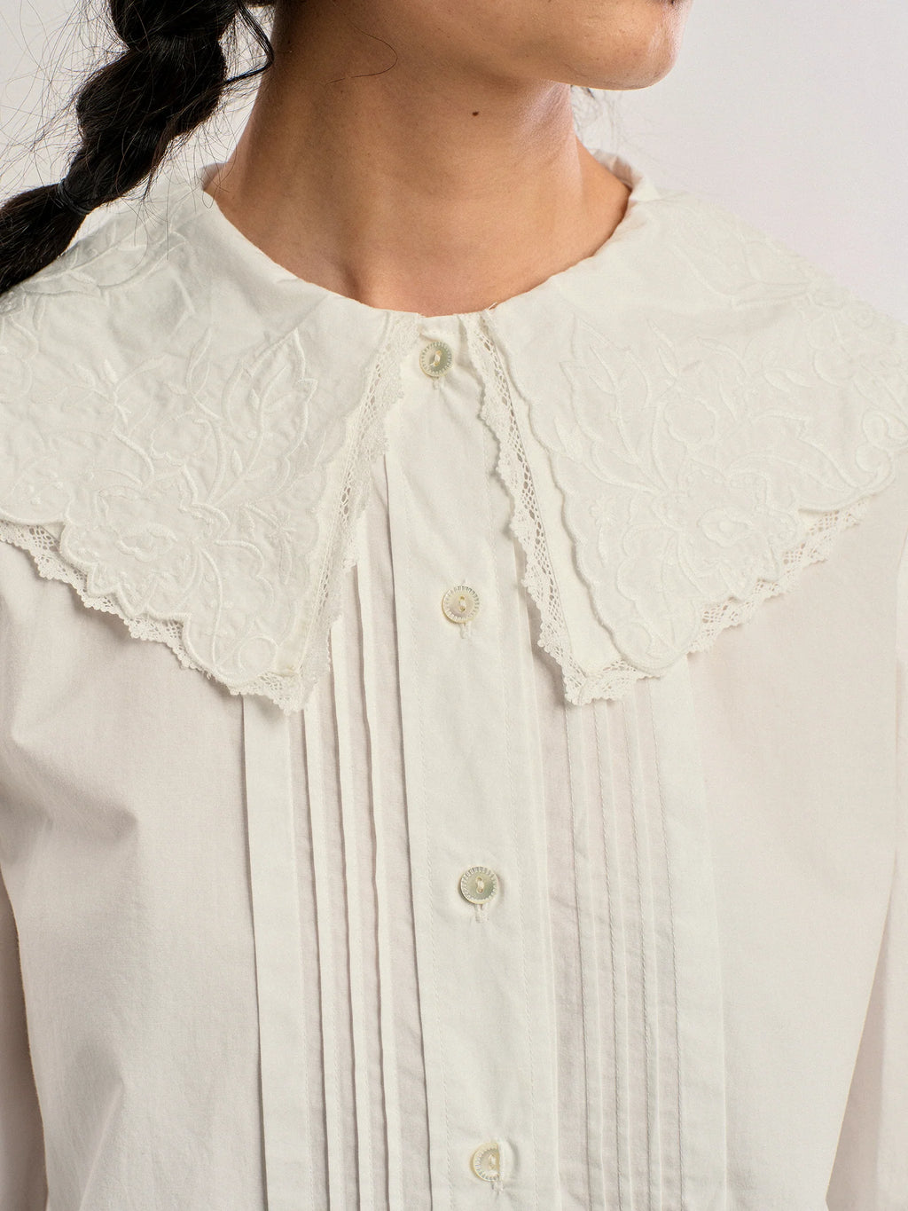 Vintage Embroidered Cotton Collar Blouse