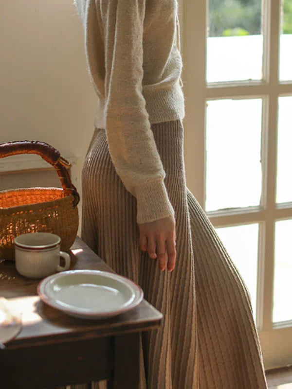 Simple Beige Pleated Wool Skirt