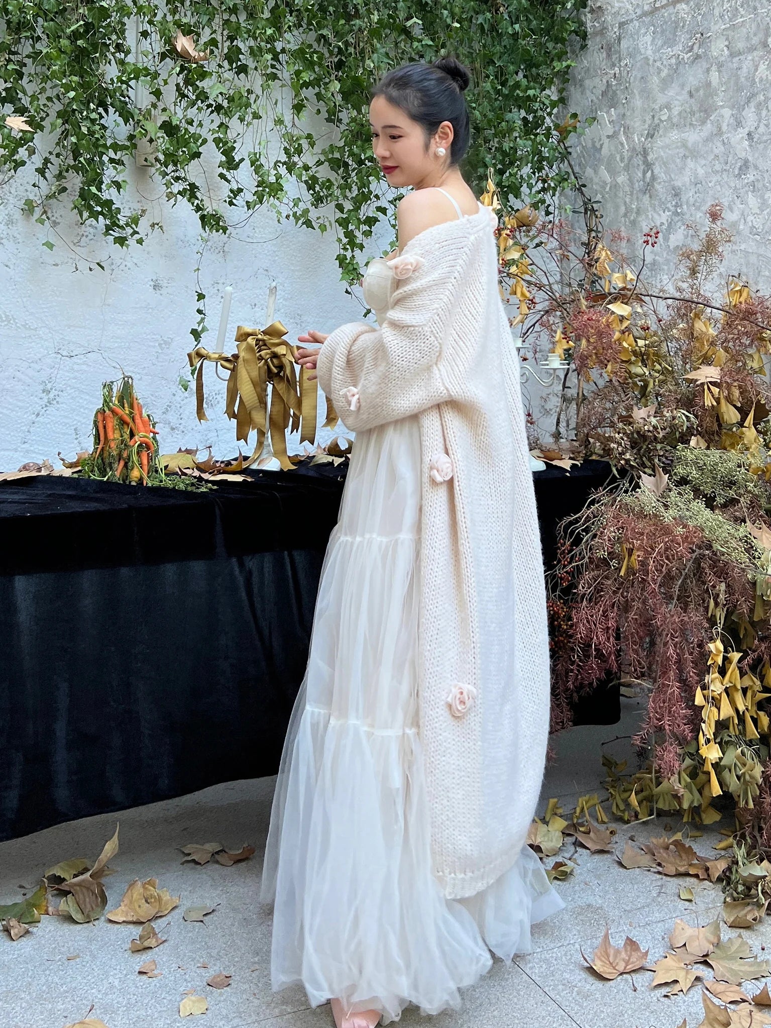 Rosette-Embellished Retro Knit Cardigan