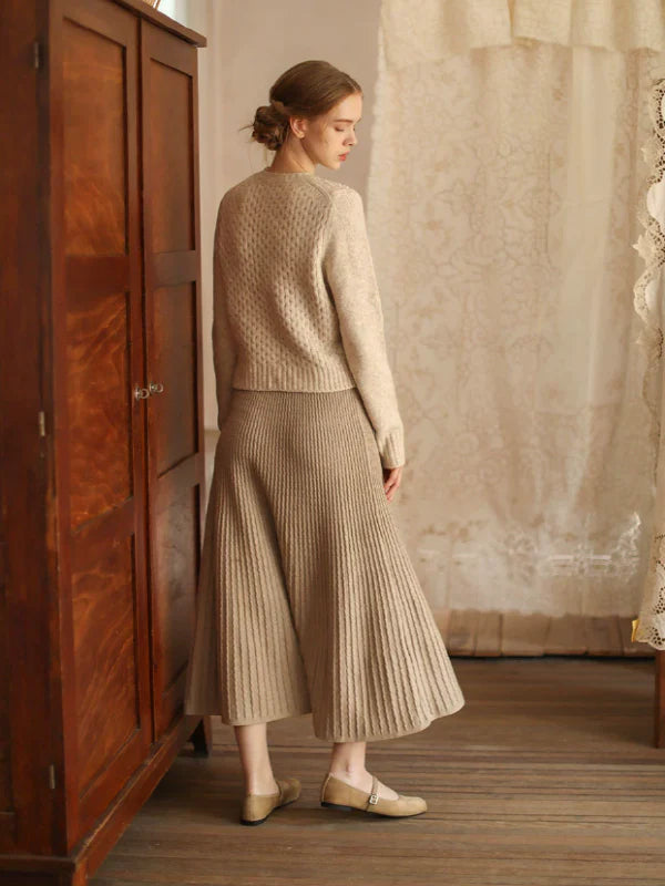 Simple Beige Pleated Wool Skirt