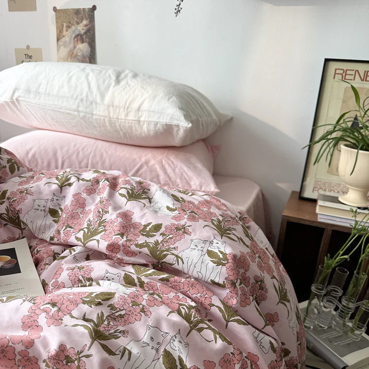 Blossoming Cats Pink Bedding Set