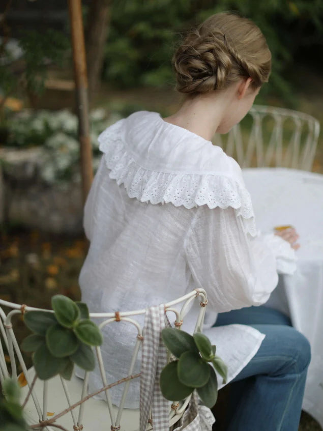 Romantic Broderie Ruffle Collar Blouse