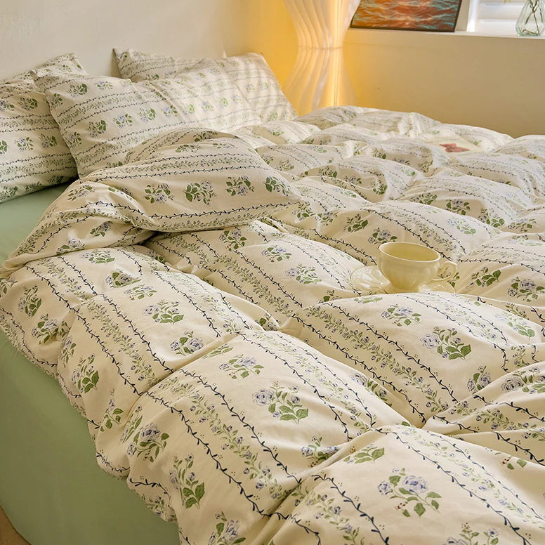 Cottage Style Green Floral Bedding Set