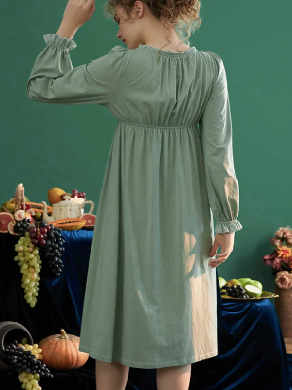 Emerald Elegance Story Nightgown
