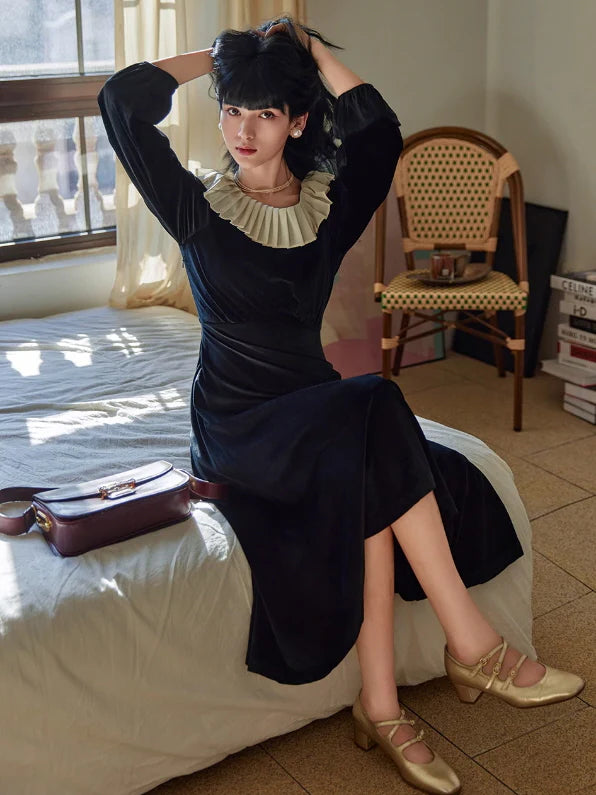 Victorian Velvet Elegance Dress