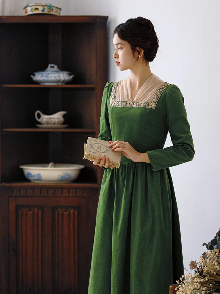 Emerald Garden Embroidered Collar Dress