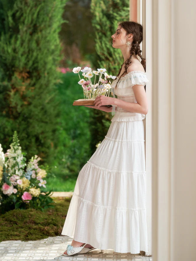 Blue Ribbon Garden White Top & Tiered Skirt