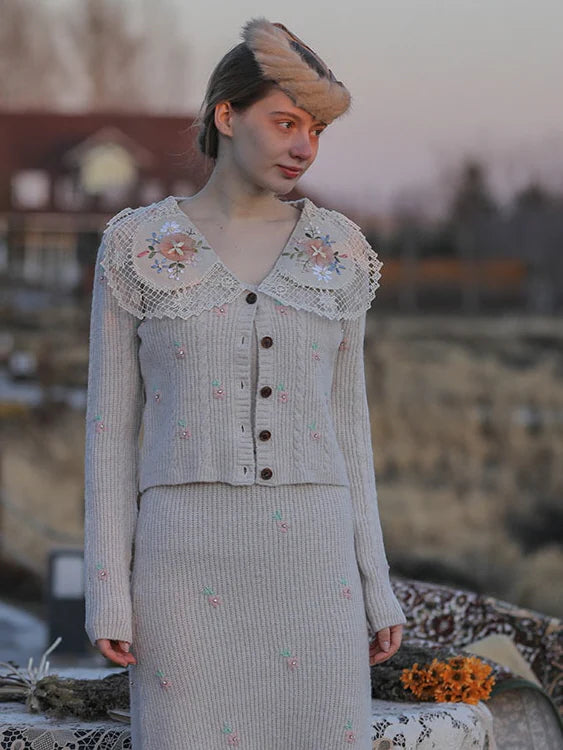 Embroidered Blossom Beige Knit Skirt