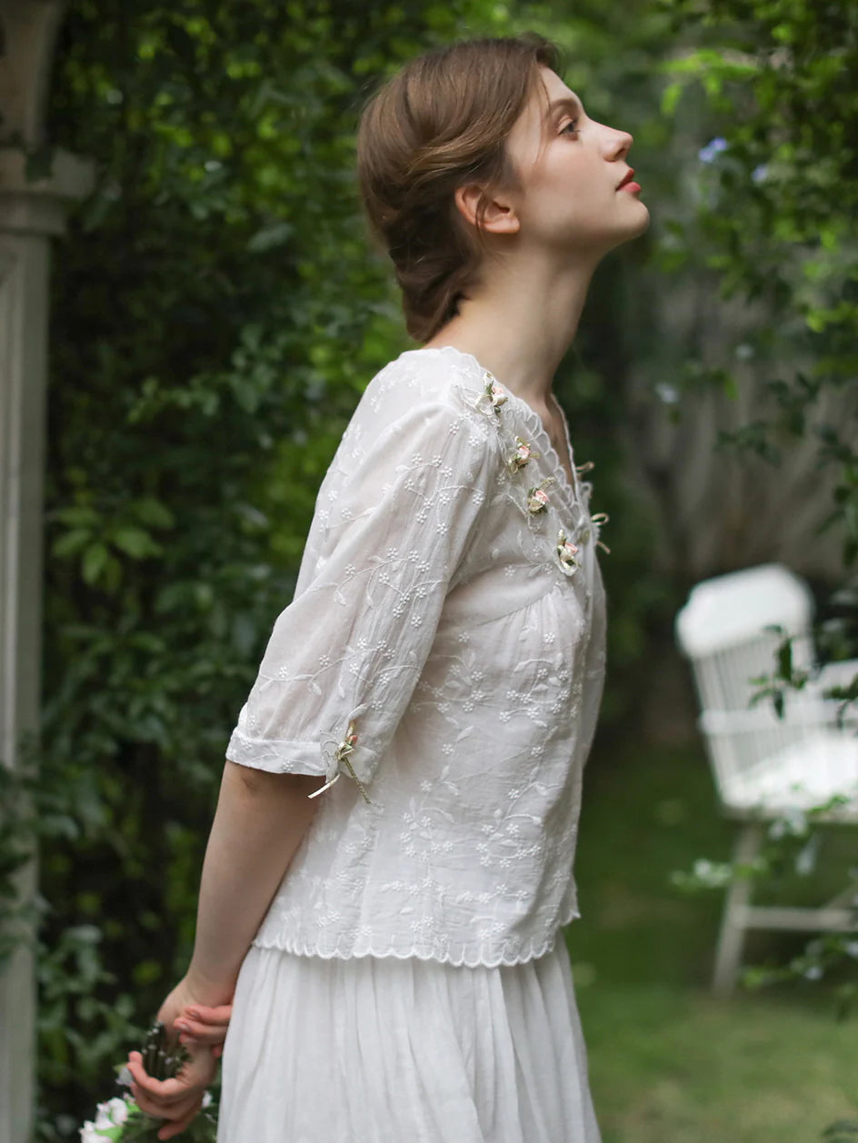 Ella's Retro Floral Elegance Blouse