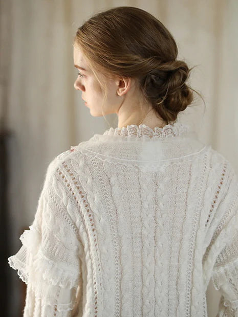 Romantic White Lace-Collared Blouse