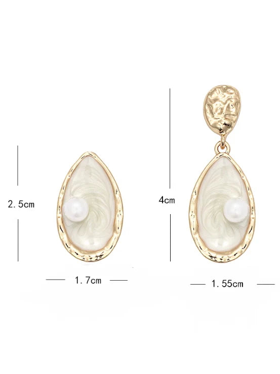 Elegant Teardrop Pearl Earrings