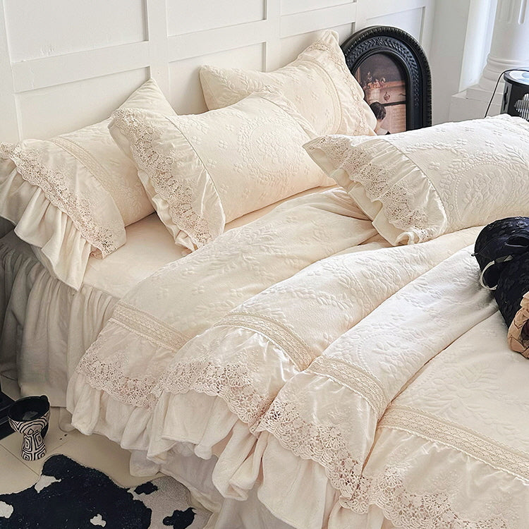 Dreamy Velvet Lace Bedding Cover Set