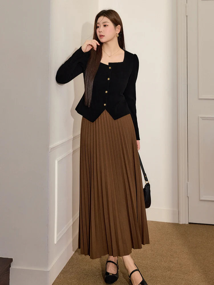 Elegant Black Square-Neck Knit Blazer