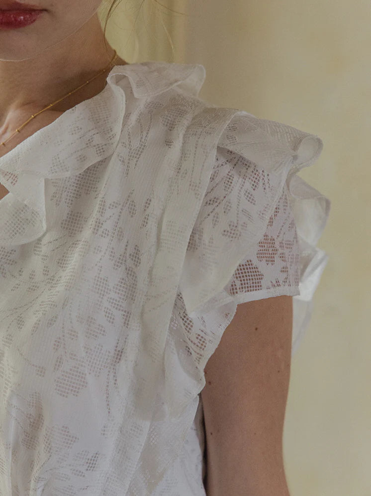 Amelila's Floral Breeze Blouse