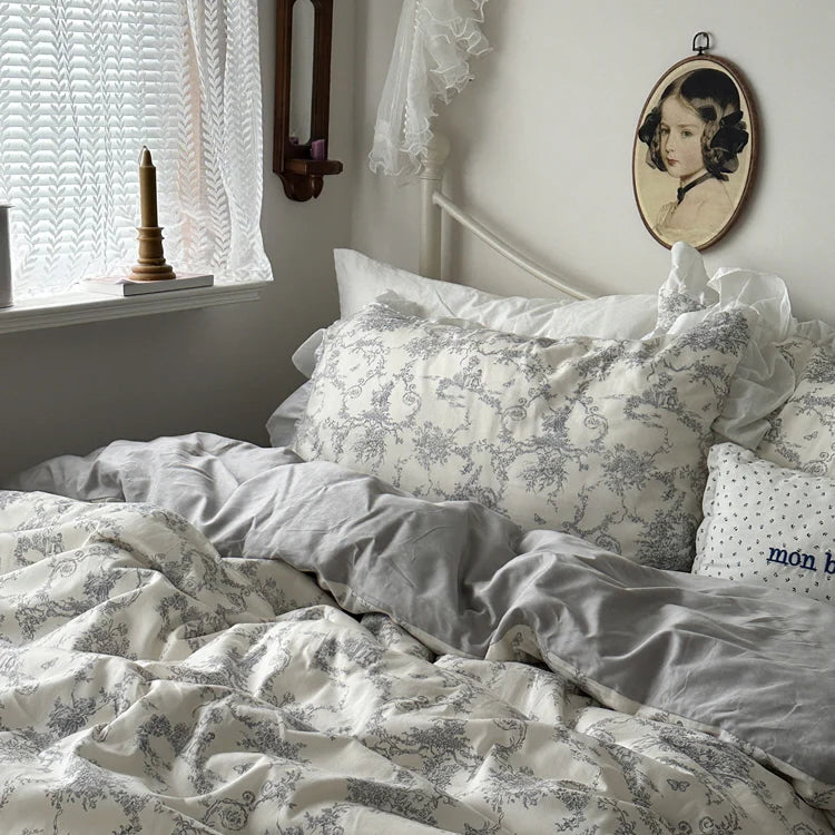 Victorian Elegance Floral Bedding Set