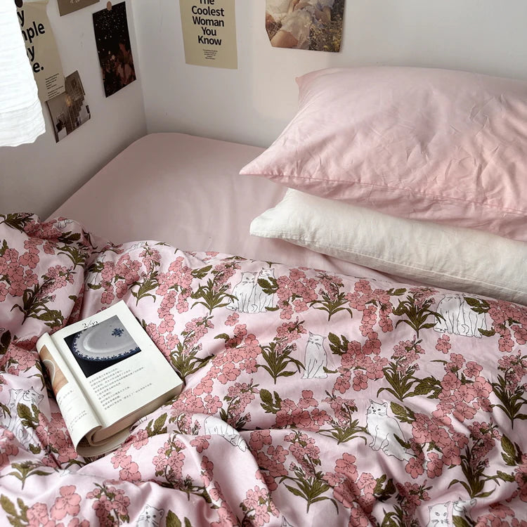Blossoming Cats Pink Bedding Set