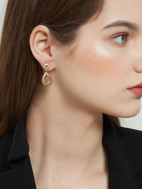 Golden Teardrop Vintage Earrings