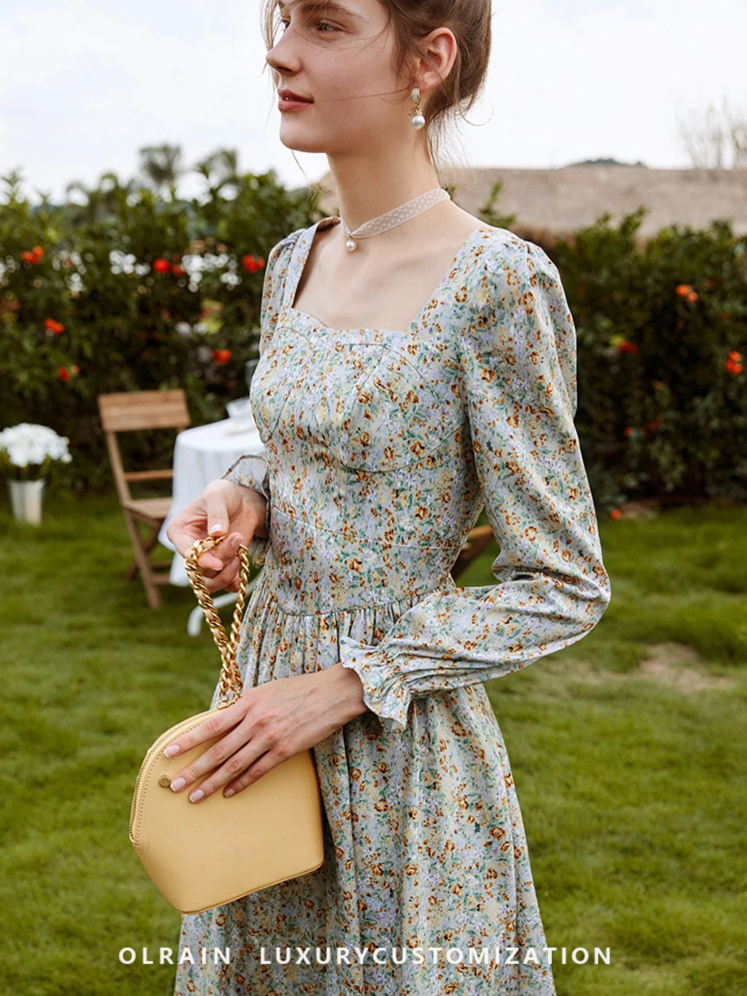 Eleanor's Grey Garden Dress