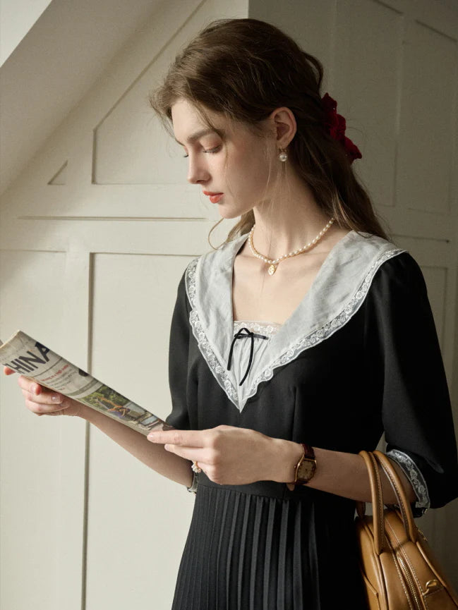 Lace Collar Pleated Black Dress