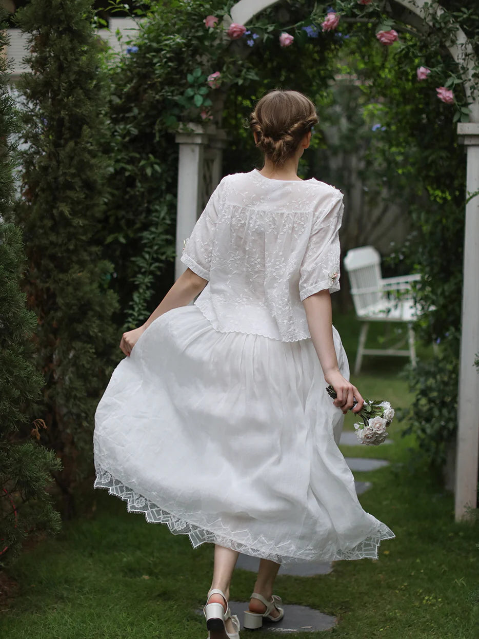 Ella's Retro Floral Elegance Blouse