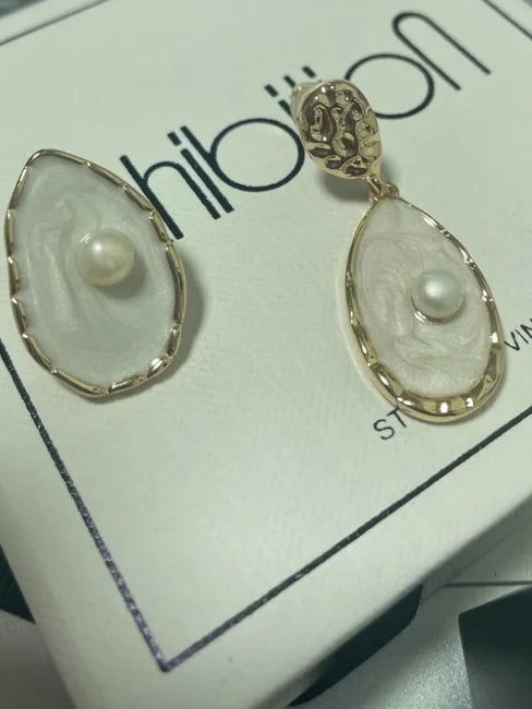 Elegant Teardrop Pearl Earrings