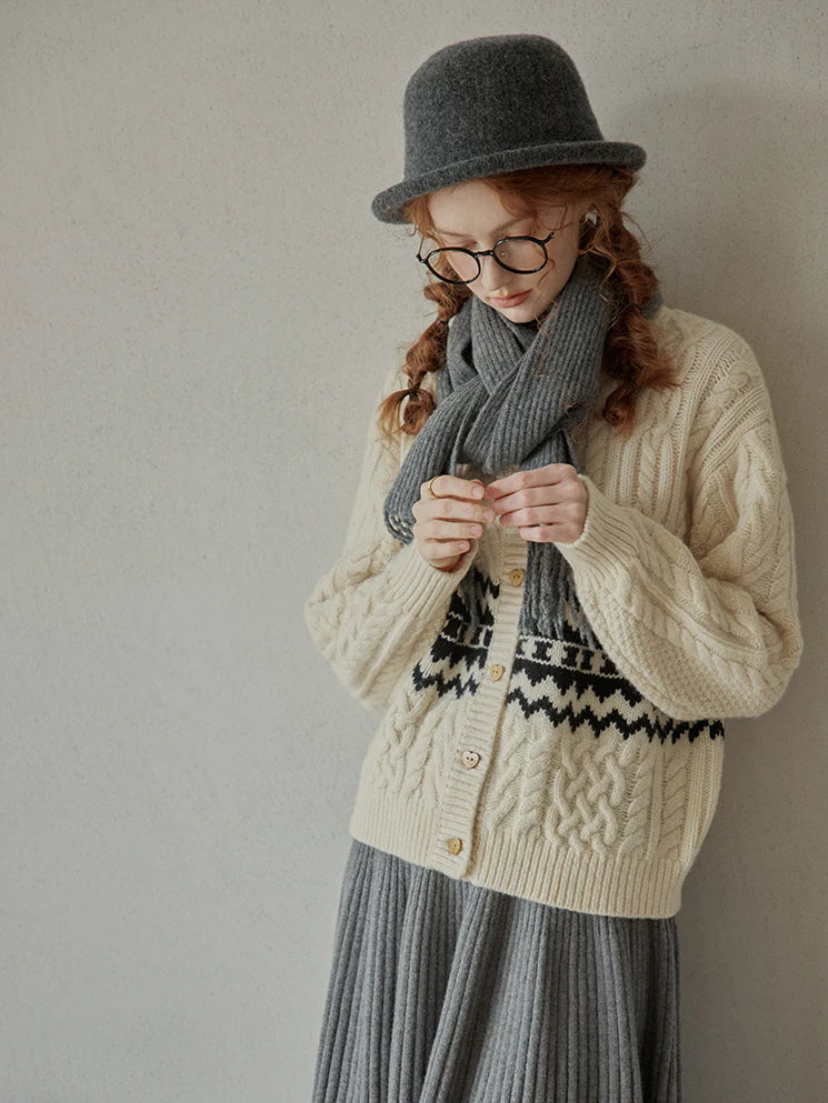 Geometric Pattern Vintage Cream Wool Cardigan